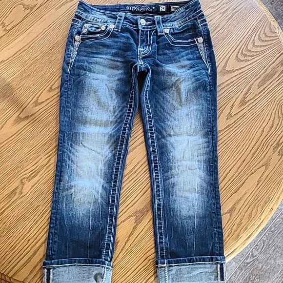 Miss Me Jean Capris - Picture 2 of 3